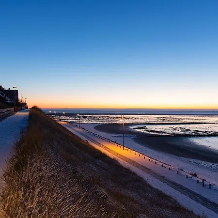 Wiese & Watt Apartment